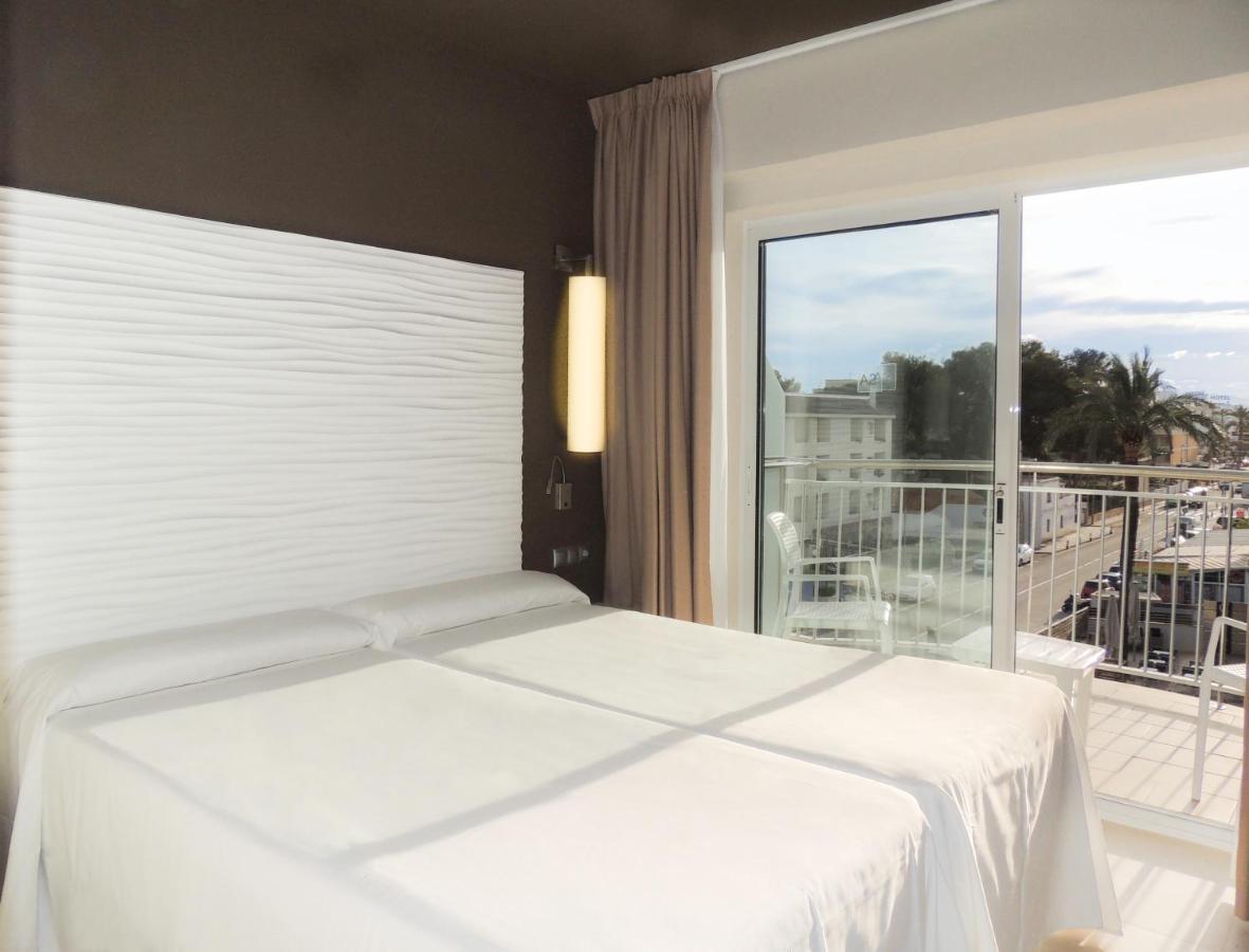 Hotel Cesar Augustus Cambrils Room photo